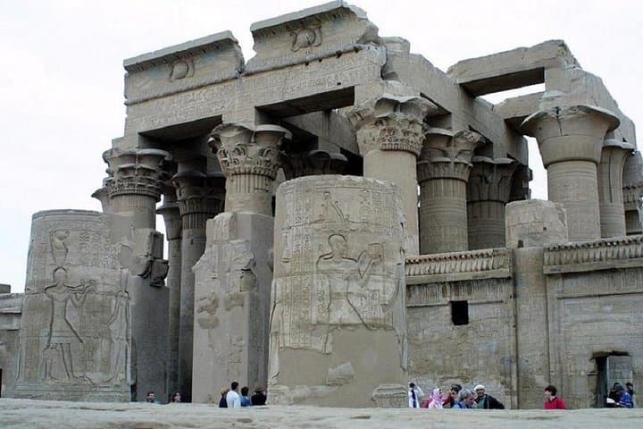 luxor-to-aswan-nile-cruise-4-nights-5-days-full-board-guide photo 3
