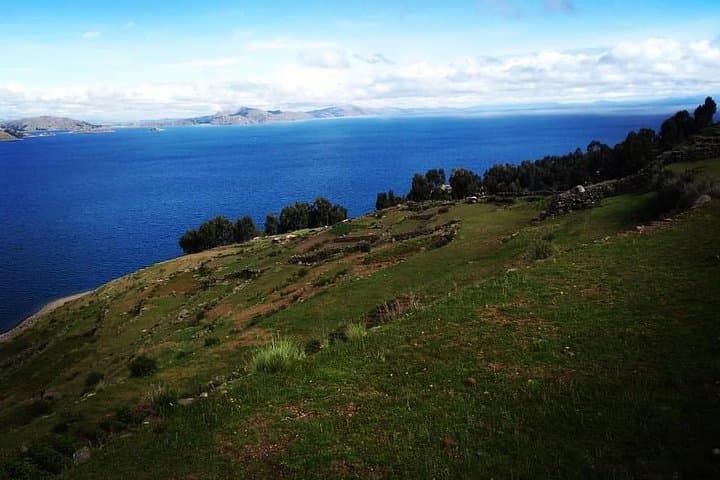 Lake Titicaca 2-Day Circuit: Uros, Amantani, Taquile & Sillustani Cultural Tour photo 4
