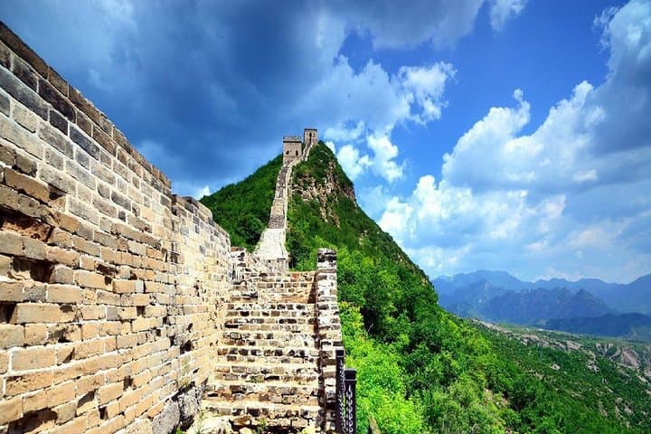 Private Transfer: Tianjin to Gubei Water Town & Simatai Great Wall Day Trip photo 3