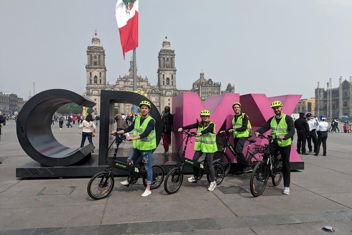 Mexico City E-Bike Highlights: Chapultepec, Reforma & Foodie Stops photo 3