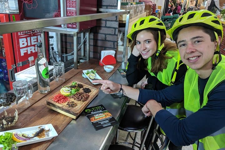 Foodie Lovers and Trendy CDMX E-Bike Tour — Chapultepec to Reforma photo 4