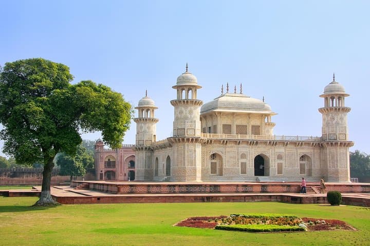 4-Day Golden Triangle & Ranthambore Safari — Delhi to Jaipur Wildlife and Monuments photo 6