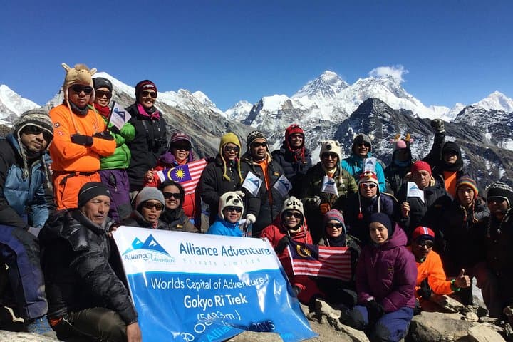 Everest Base Camp Trek: 16-Day High-Altitude Lodge Trek from Lukla