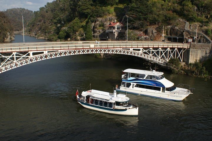 Tamar Valley Luncheon Cruise to Batman Bridge & Cataract Gorge