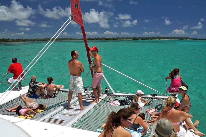 Ile Aux Cerfs Catamaran & Speedboat Cruise — Full-Day BBQ, Beaches & Island Hopping in Mauritius