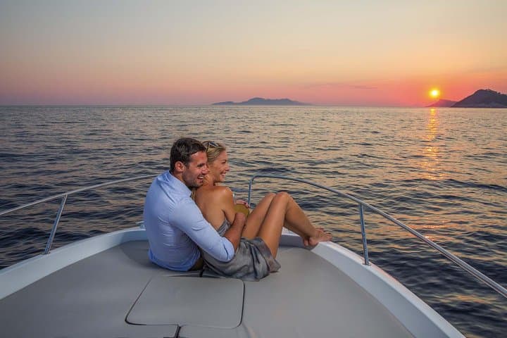 Sunset Speedboat Cruise Around Dubrovnik & Lokrum photo 4