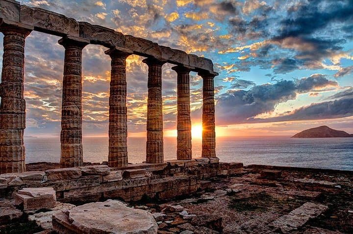 Cape Sounion and Lake Vouliagmeni: Coastal History and Hot-Spring Lake Tour from Athens
