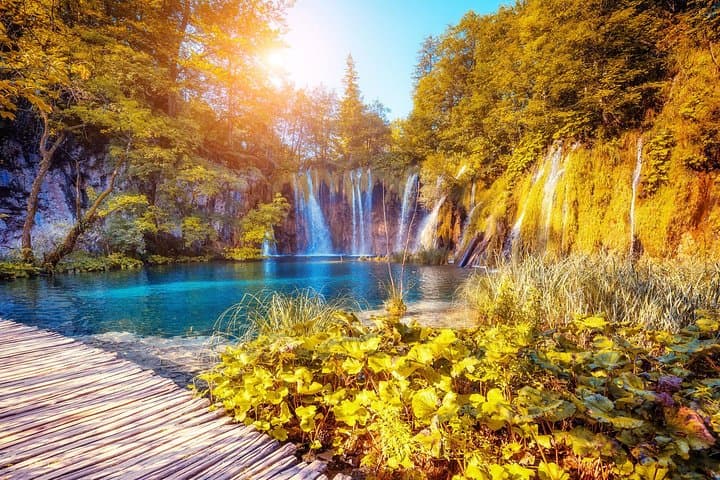 Zagreb to Split Transfer with Plitvice Lakes Stop: Full-Day Guided Excursion photo 2
