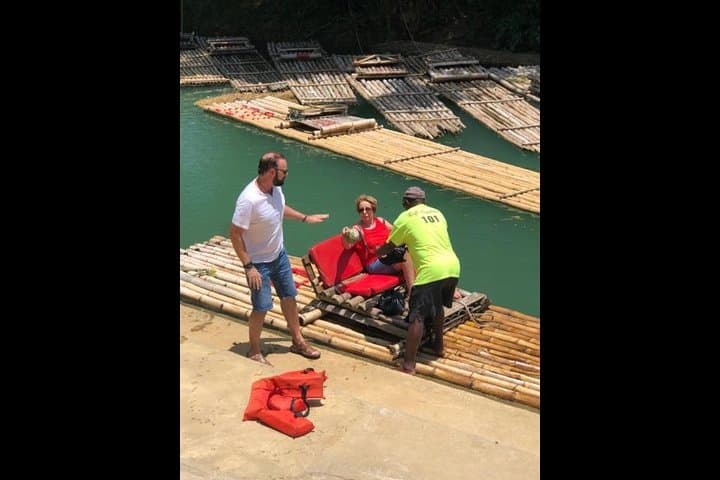 Montego Bay to Martha Brae Bamboo Rafting: Private Transfer and River Experience photo 2