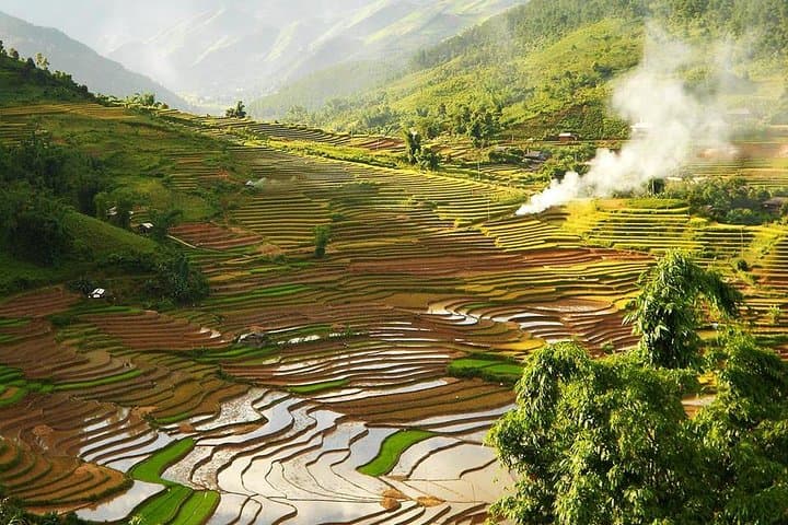 Explore Sapa: 2-Day Trek & Homestay from Hanoi by Bus photo 2