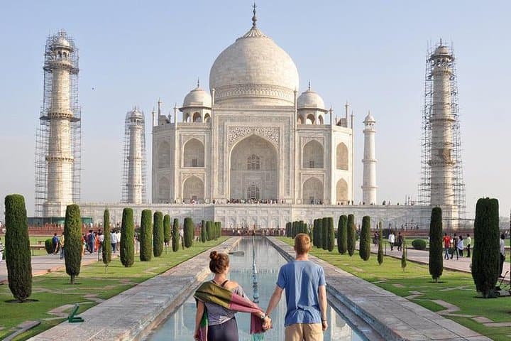 Sunrise at the Taj & Agra Fort: Private 2-Day Tour from Delhi photo 2