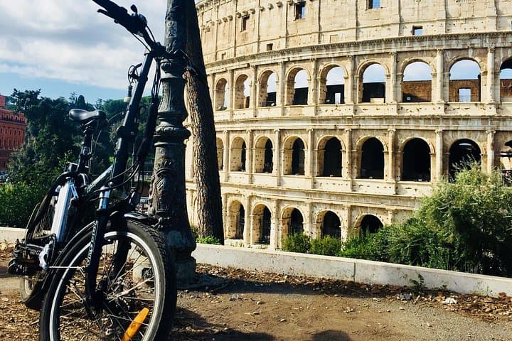 Rome by E-Bike: Private Electric Bike & Local Food Tour photo 2