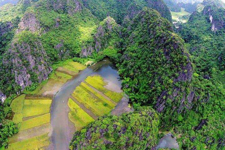 Ninh Binh: Trang An & Bai Dinh Pagoda Full-Day Tour from Hanoi
