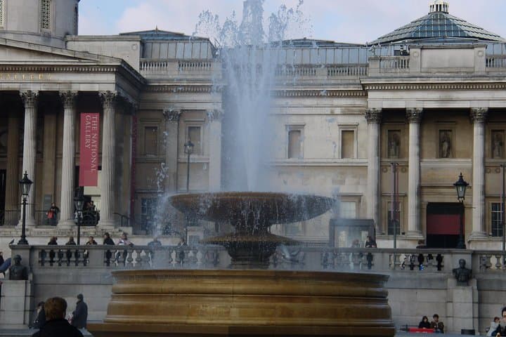 Private National Gallery Highlights Tour in London — Family-Friendly Blue Badge Experience photo 2