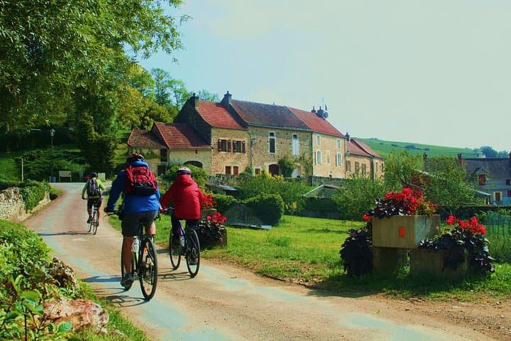 Weeklong Guided Bike Tour Through Burgundy’s Grand Cru Vineyards photo 2