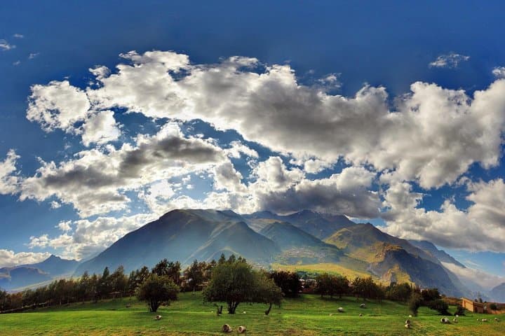 3-Day Georgia Tour: Tbilisi, Kazbegi & Uplistsikhe Highlights photo 3