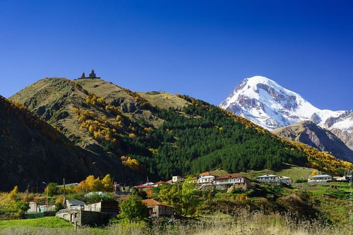 3-Day Georgia Tour: Tbilisi, Kazbegi & Uplistsikhe Highlights photo 4
