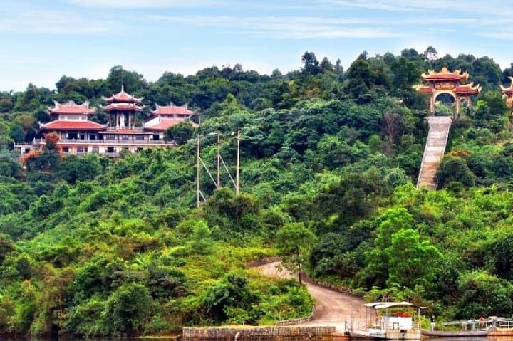 Da Lat Day Trip from Nha Trang: Pagodas, Cable Car & Waterfalls photo 6