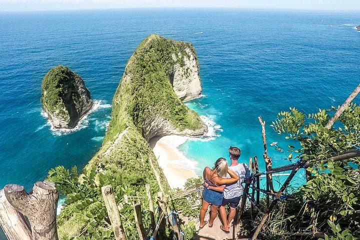 West Nusa Penida Island: A One-Day Photo-Forward Tour of Kelingking, Broken Beach & Crystal Bay photo 2