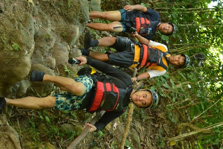 Kawasan Canyoneering from Cebu: Full-Day Waterfall & Canyon Adventure photo 3
