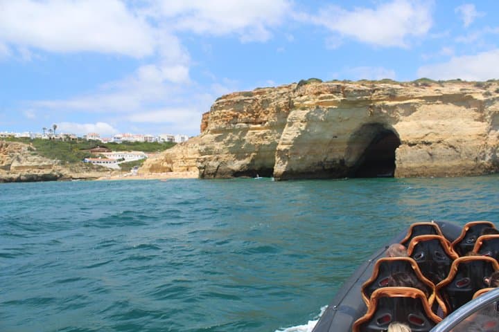 Private Benagil Cave Speedboat Tour — Algarve Sea Cave Experience photo 2