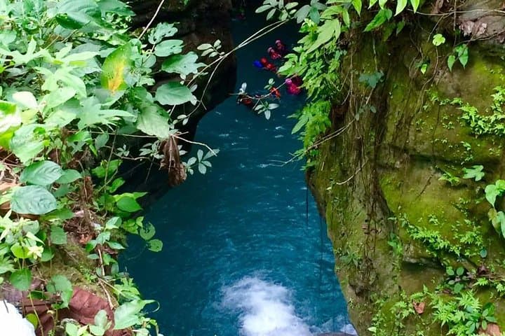 Moalboal Sardine Run & Kawasan Canyoneering: Full-Day Adrenaline from Cebu photo 2