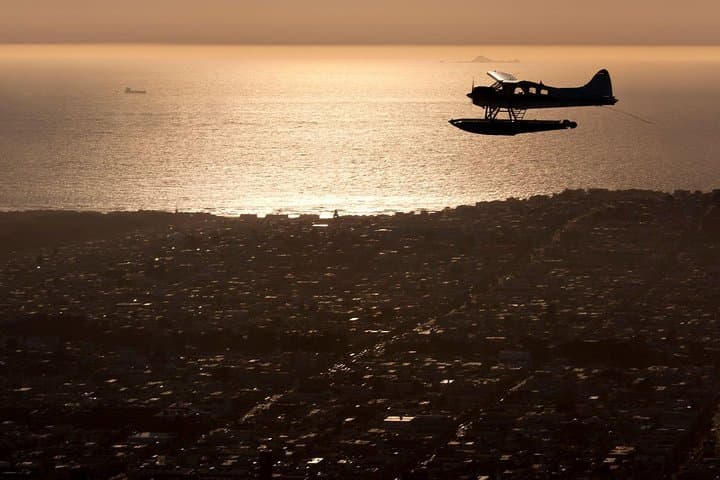 San Francisco Sunset Champagne Seaplane Tour Over the Golden Gate & Alcatraz