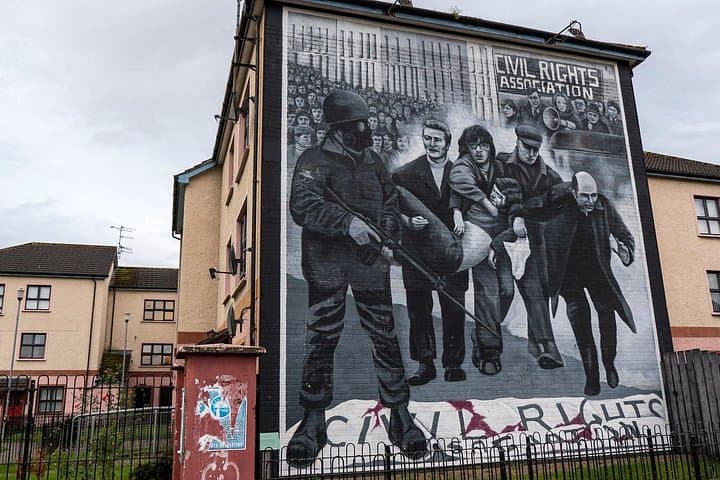 Derry (Londonderry) Private Luxury Day Tour from Belfast — Walls, Bogside & Peace Bridge photo 4