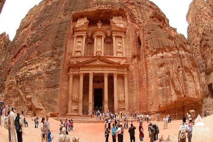 7-Day Egypt and Jordan New Year Tour: Pyramids, Petra & Dead Sea photo 3
