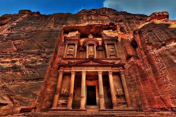 7-Day Egypt and Jordan New Year Tour: Pyramids, Petra & Dead Sea photo 4
