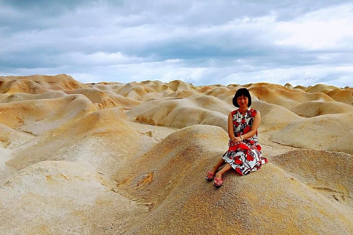Bintan Sand Dunes & Blue Lake Half-Day Tour with Seafood Lunch photo 6