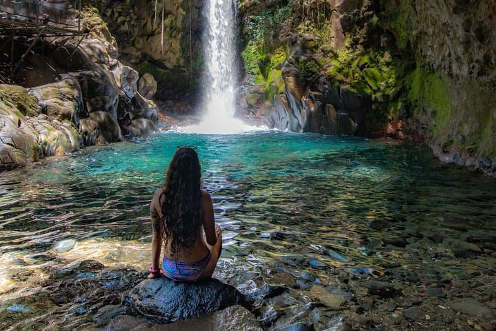 Rincón de la Vieja One-Day Waterfalls Expedition: Jungle Falls, Hot Springs & Swims photo 4
