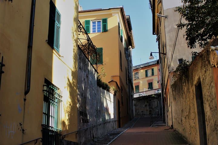 Walking the Creuze: Panoramic Genoa Storyteller Tour photo 6