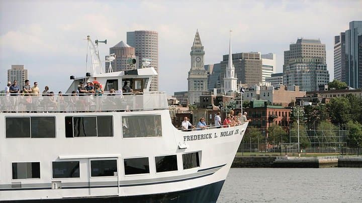 Boston Harbor Historic Sightseeing Cruise — 60-Min Narrated Harbor Tour photo 5