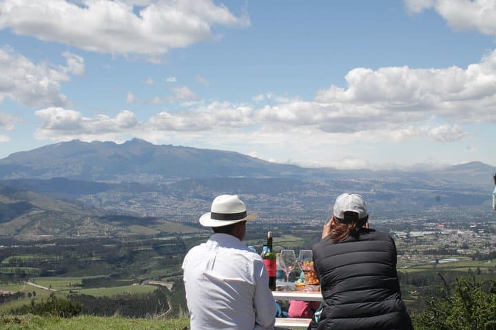 Pifo Rose Farm & Horseback Ride: Private Day Trip from Quito photo 2