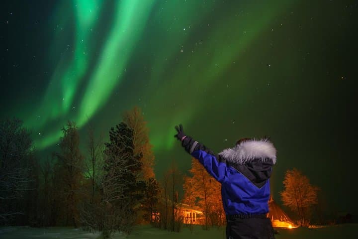 Aurora Hunt to Lake Inari from Saariselkä: Snowmobile Sleigh, Reindeer & Campfire Dinner photo 4