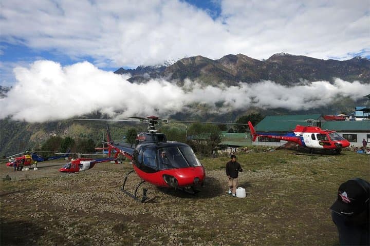 Everest Helicopter Tour: Aerial Sightseeing to Everest Base Camp photo 2