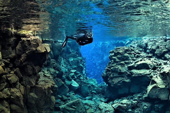 Silfra Fissure Snorkeling from Reykjavík — Snorkel Between Continents in Thingvellir photo 6