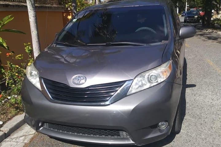 Private Transfer Santo Domingo to Punta Cana — 2.5‑Hour Air‑Conditioned Minivan photo 2