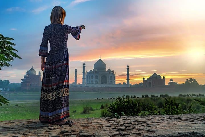 Sunrise at the Taj: Overnight Agra Tour from Delhi by Superfast Train photo 3
