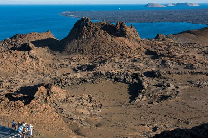 4-Day Galápagos Total Experience: Santa Cruz, Bartolomé & North Seymour