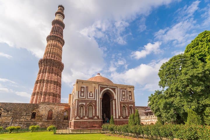 4-Day Golden Triangle & Ranthambore Safari — Delhi to Jaipur Wildlife and Monuments photo 3