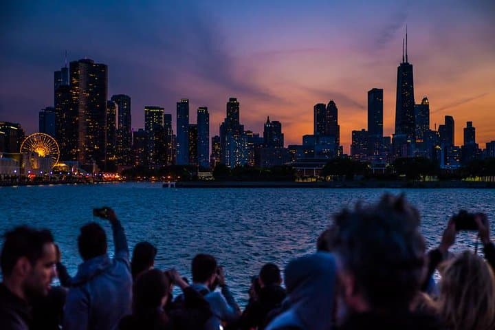 Experience Chicago By Night: A River and Lakefront Cruise Under the City Lights