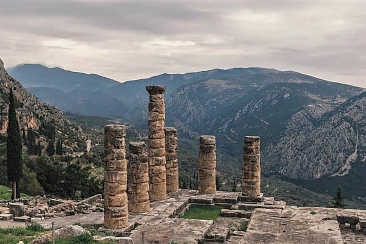 4-Day Private Classical Greece Tour — Delphi, Thermopylae, Olympia & Corinth photo 3