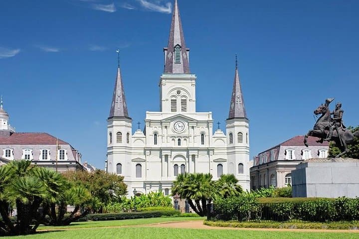 2-Hour Minibus City Tour of New Orleans: French Quarter, Garden District & City Park photo 2