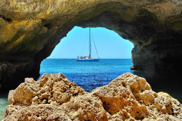 Algarve Yacht Cruise & Beach BBQ from Albufeira — 6-Hour Coastal Cruise to Benagil photo 5