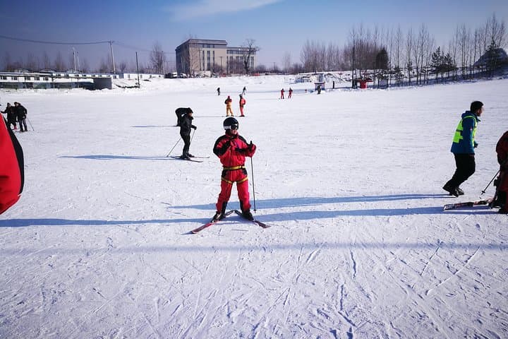 Beginner Ski Day at Mingdu Ski Resort with Haidilao Hot Pot in Harbin photo 5