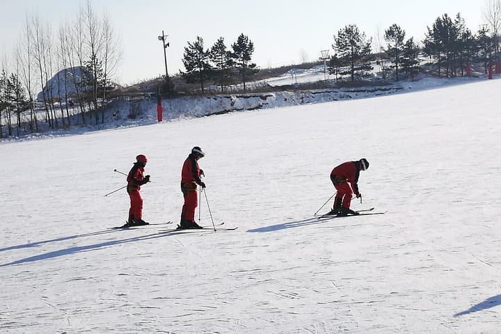 Beginner Ski Day at Mingdu Ski Resort with Haidilao Hot Pot in Harbin photo 6