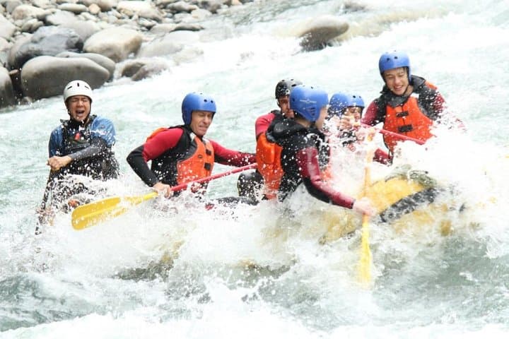 Padas River Rafting Grade 3-4 from Kota Kinabalu — Borneo Rainforest Rapids