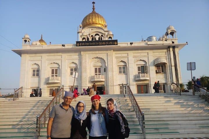 Old and New Delhi Private Day Tour: Rickshaws, Monuments, and Spice Markets photo 6